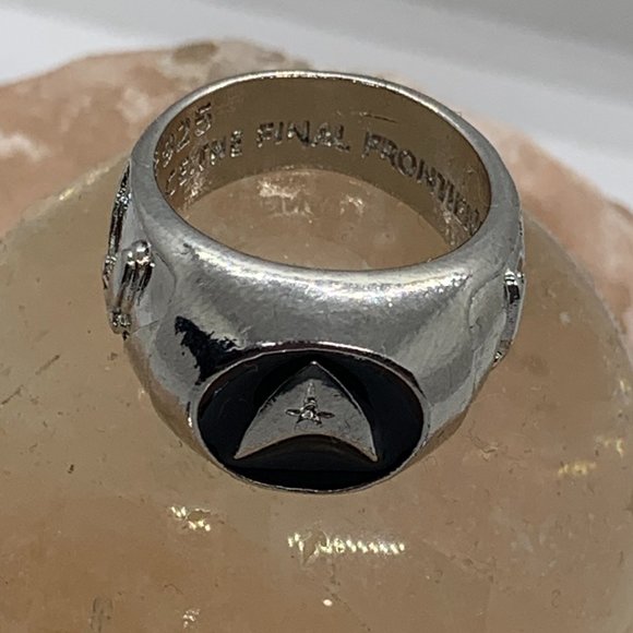 Star Trek Mens ring Silver plated Size 9 or 8 - Picture 9 of 10